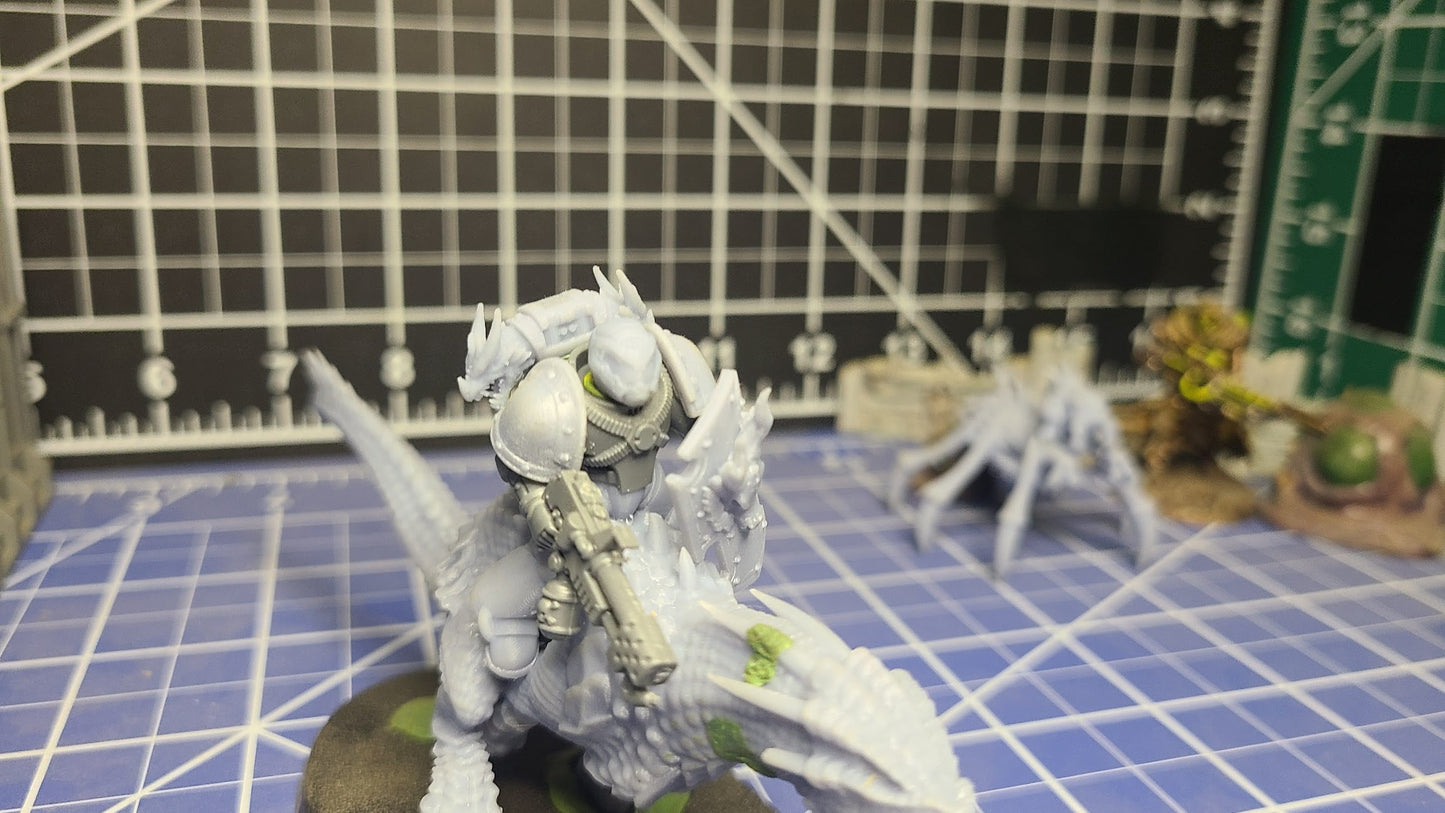 Cyber Hunter Helmet | Miniatures Modelling Bits | 28mm Scale