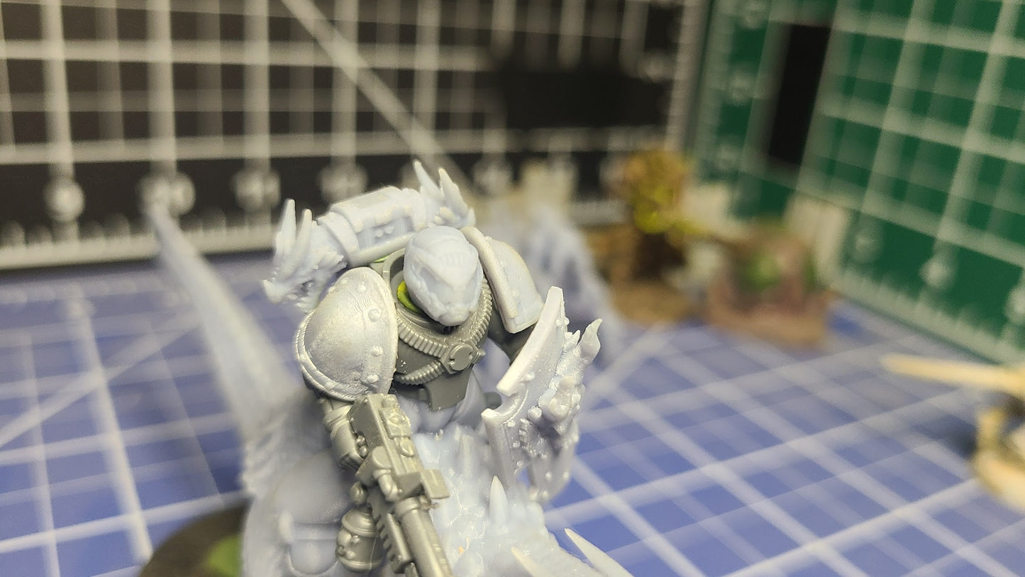 Cyber Hunter Helmet | Miniatures Modelling Bits | 28mm Scale