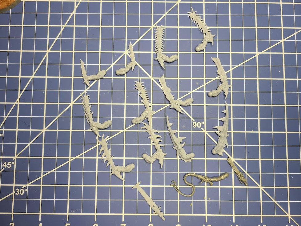 Ancient Osteolithic Bladearms of Zu'makalys (Biomorph Sword Arms, 6 Styles) | Tabletop Wargaming Bits | 28mm Scale