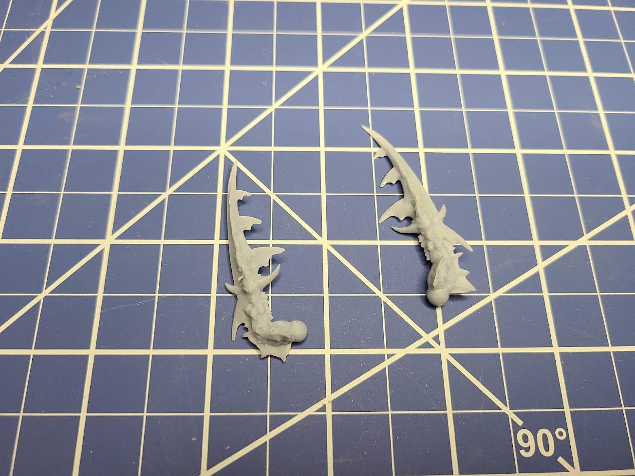 Ancient Osteolithic Bladearms of Zu'makalys (Biomorph Sword Arms, 6 Styles) | Tabletop Wargaming Bits | 28mm Scale
