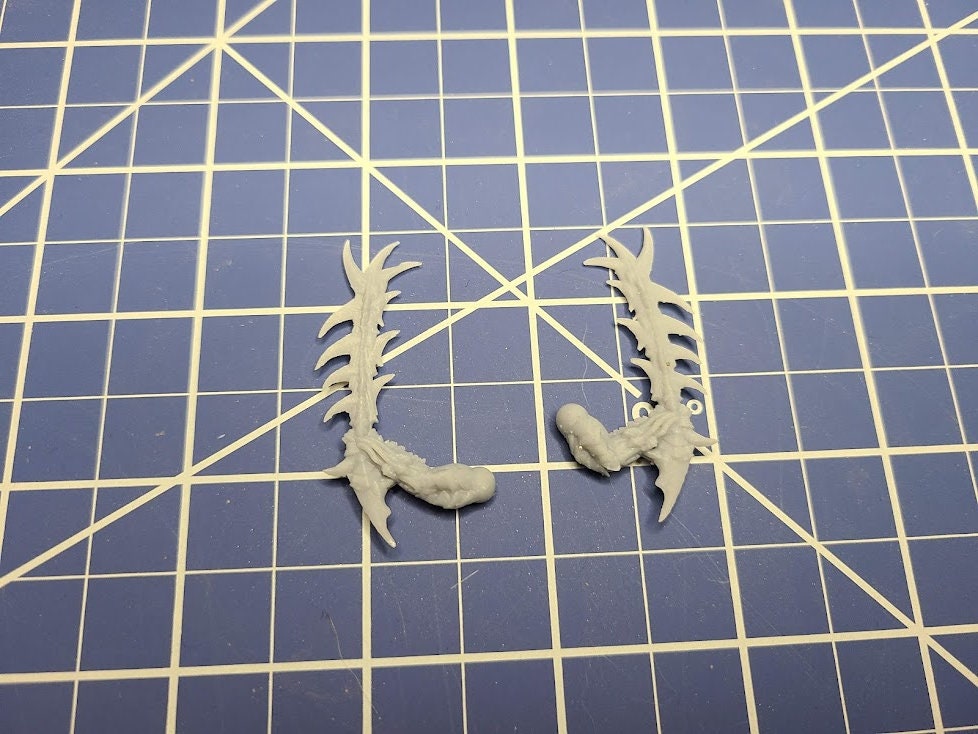 Ancient Osteolithic Bladearms of Zu'makalys (Biomorph Sword Arms, 6 Styles) | Tabletop Wargaming Bits | 28mm Scale