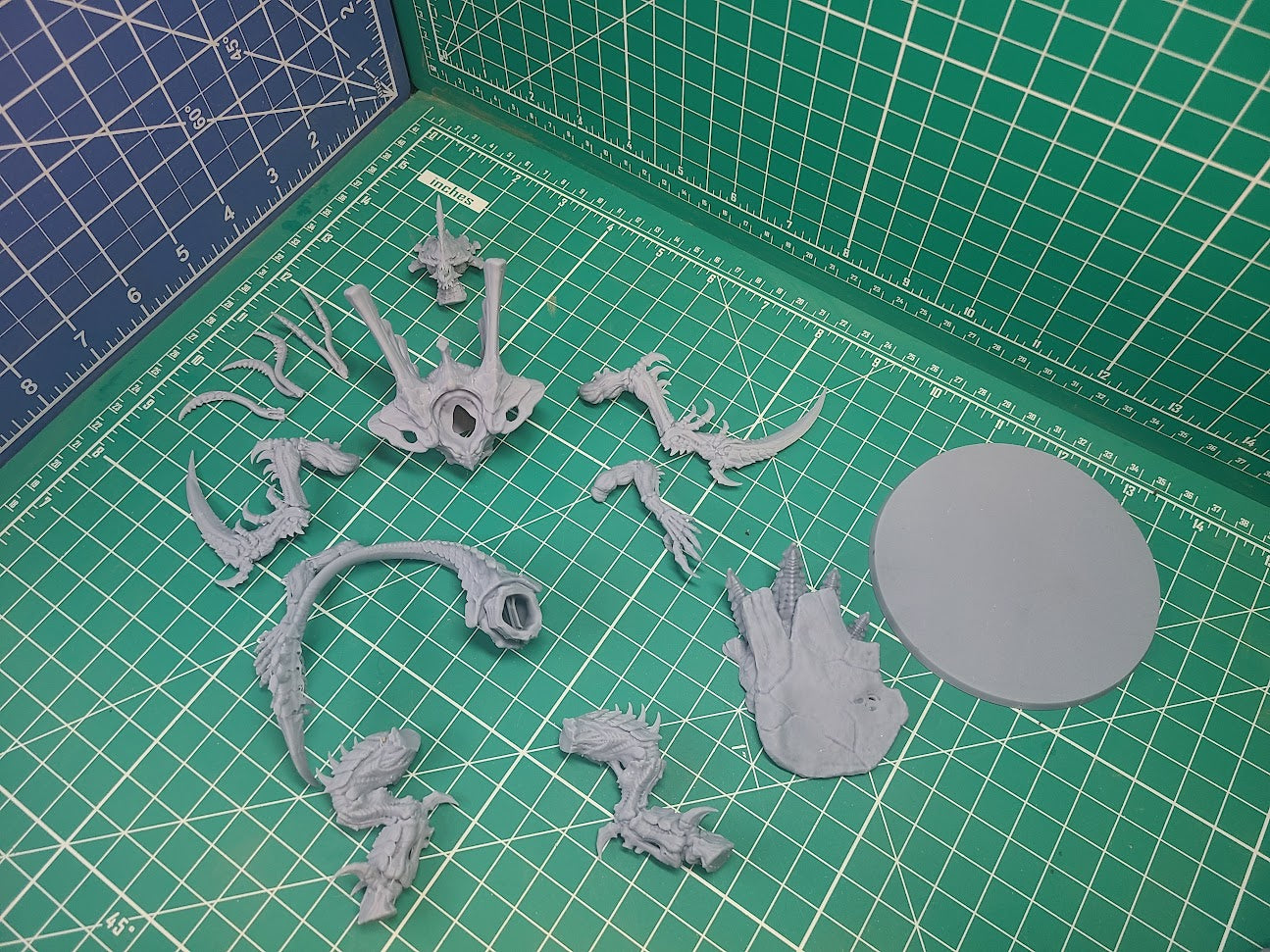 Kai'Julun Neurotitan (Multi-Part Model Kit) | Miniature Wargaming Models | 28mm Scale