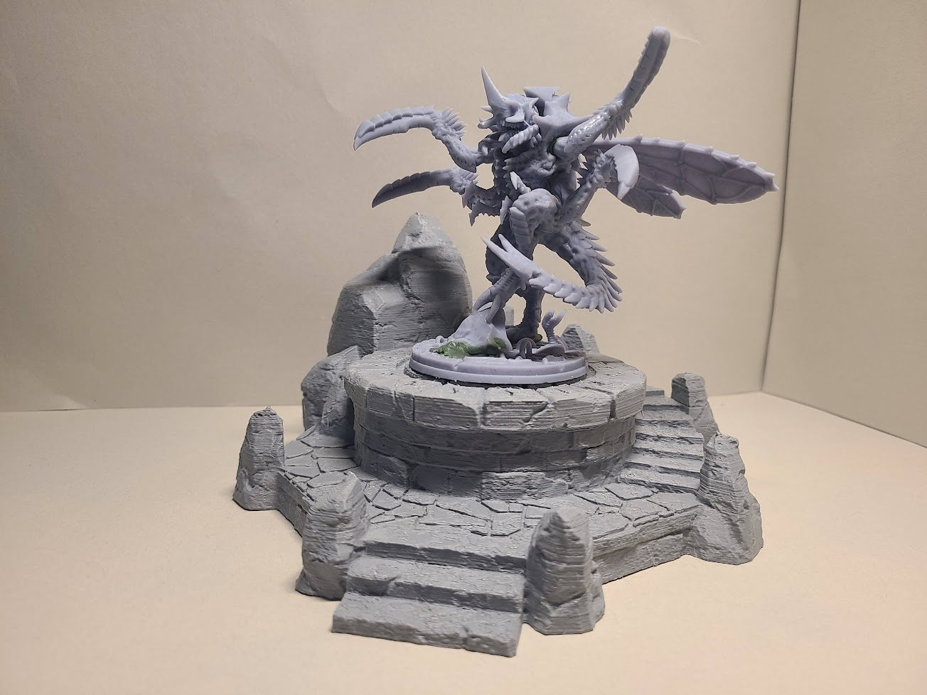 Despot - Flying Monstrosity (60mm Base, Great Proxy) | Wargaming Miniatures Red Beard Bits | 28mm Scale