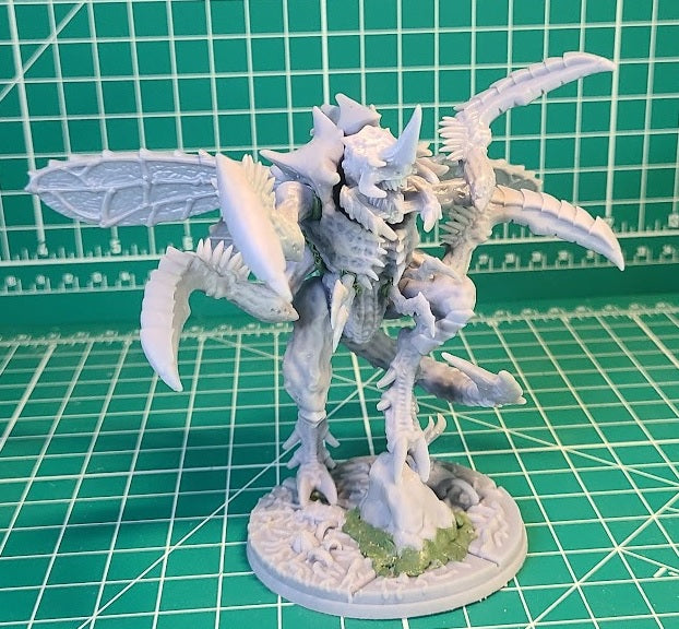 Despot - Flying Monstrosity (60mm Base, Great Proxy) | Wargaming Miniatures Red Beard Bits | 28mm Scale